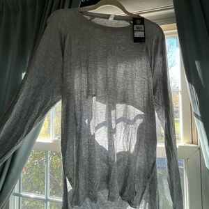 Under Armour Heather Gray Long Sleeve Shirt